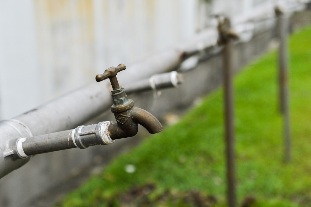 Several residential areas in Miri will experience a water supply interruption tomorrow from 9am until 5pm. — Picture by Miera Zulyana