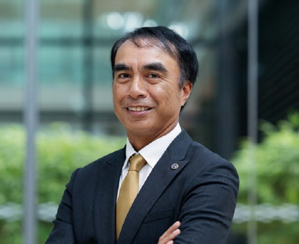 Bank Negara deputy governor Adnan Zaylani Mohamad Zahid finds reassurance in Malaysia meeting its fiscal deficit targets of 4.3 per cent of GDP for this year and around 3 to 3.5 per cent for 2025. — Picture courtesy of BNM