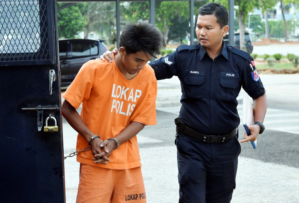 Mohamad Amir Rosdi arrives for his hearing at the Sessions Court in Kuala Selangor September 10, 2024. — Bernama pic