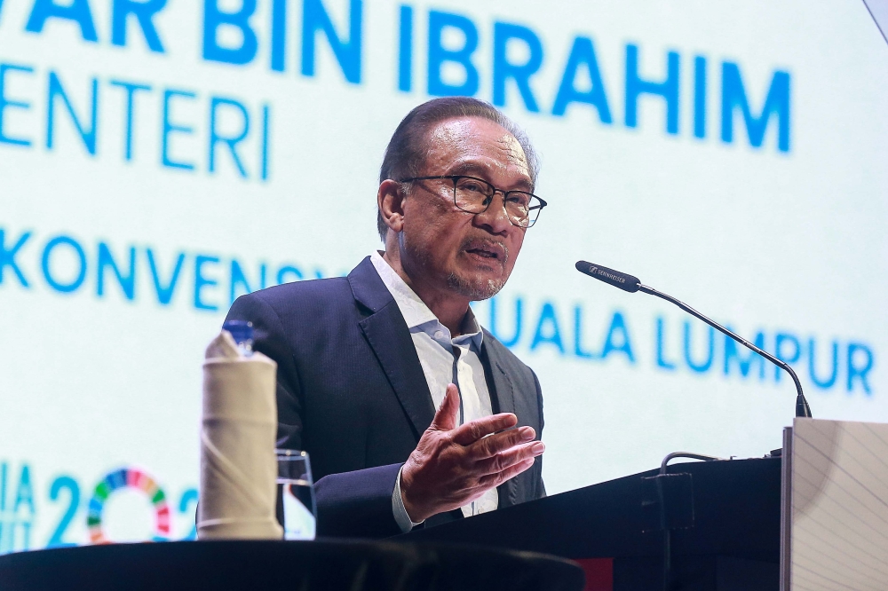 Anwar emphasised the importance of prioritising compassion and humanity in pursuing the SDGs, rather than focusing solely on economic growth. — Picture by Sayuti Zainudin. 