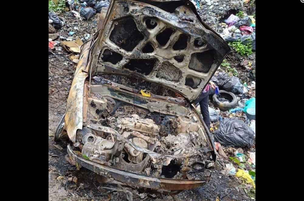 Sabari Baharom’s disappearance was noticed by family members after his mobile phone could not be reached, and based on closed-circuit television (CCTV) footage, several withdrawals from his bank account were detected, made by an individual. The vehicle Sabari was in was found burnt in Belantik, Sik, but the retiree’s whereabouts remain unknown.