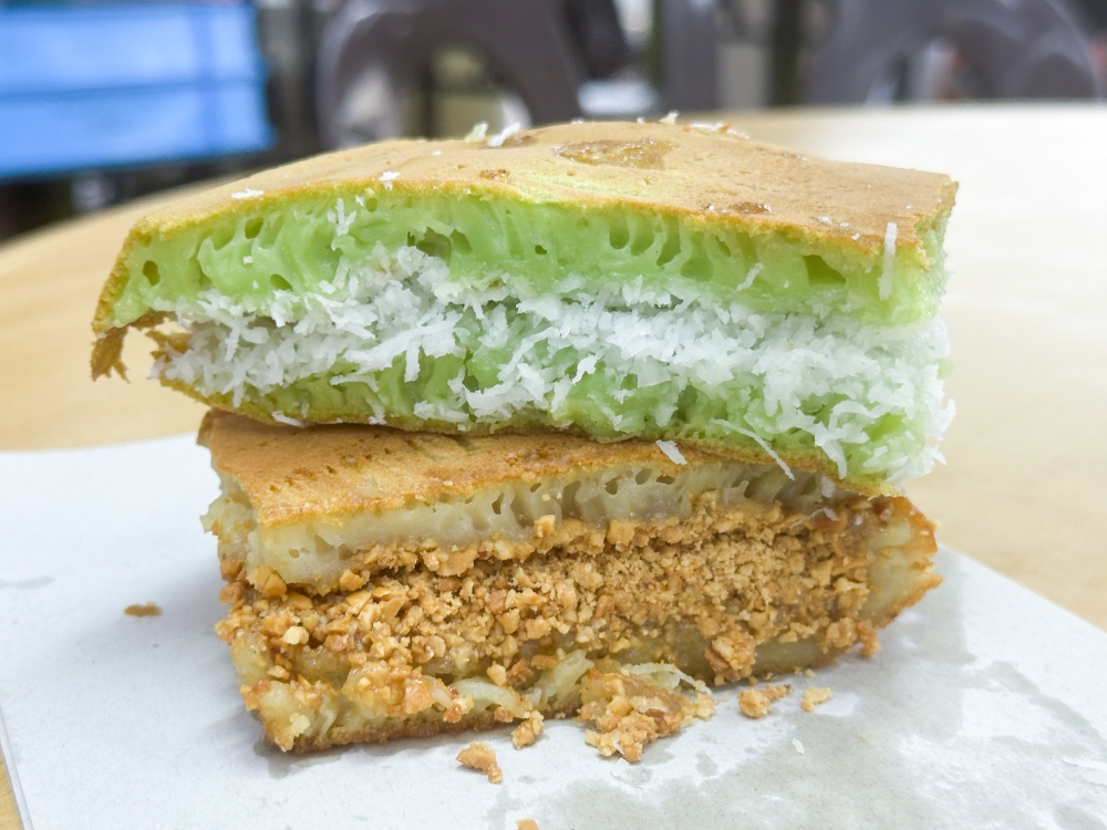 For a snack or light breakfast, try out Ipoh Famous Apam Balik's original or pandan flavour 'apam balik'. — Picture by Lee Khang Yi