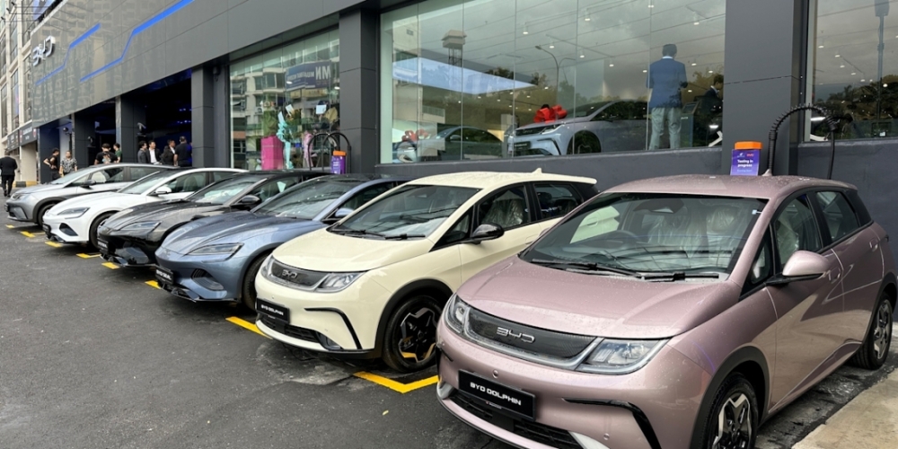 While there are indications that Malaysian units are not affected, many are awaiting an official statement from BYD’s local partner in Malaysia, Sime Darby Motors. — SoyaCincau
