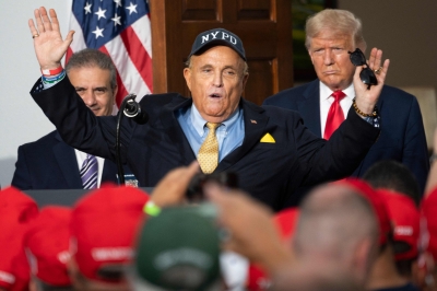 ああ！ルディ・ジュリアーニ氏、2020年米選挙介入入札で間違った番号にテキストメッセージを送信