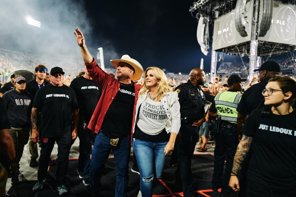 Garth Brooks is married to fellow country superstar, Trisha Yearwood. — Picture from Facebook/GarthBrooks