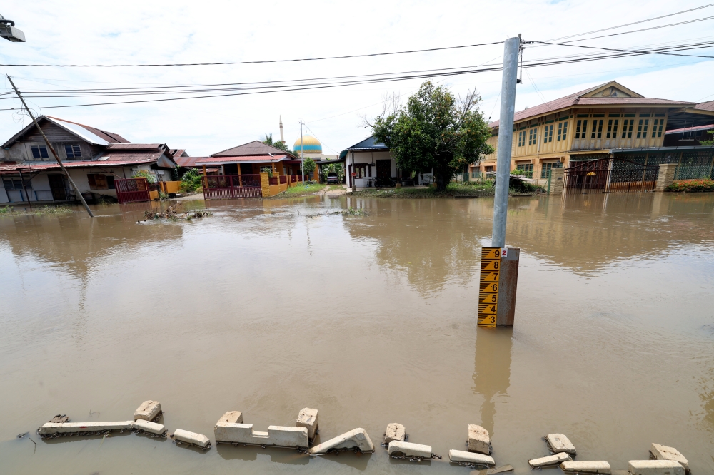 A file photograph shows flood waters at Kampung Sungai Baru Gunung near Alor Setar, Kedah on September 23, 2024. — Bernama pic
