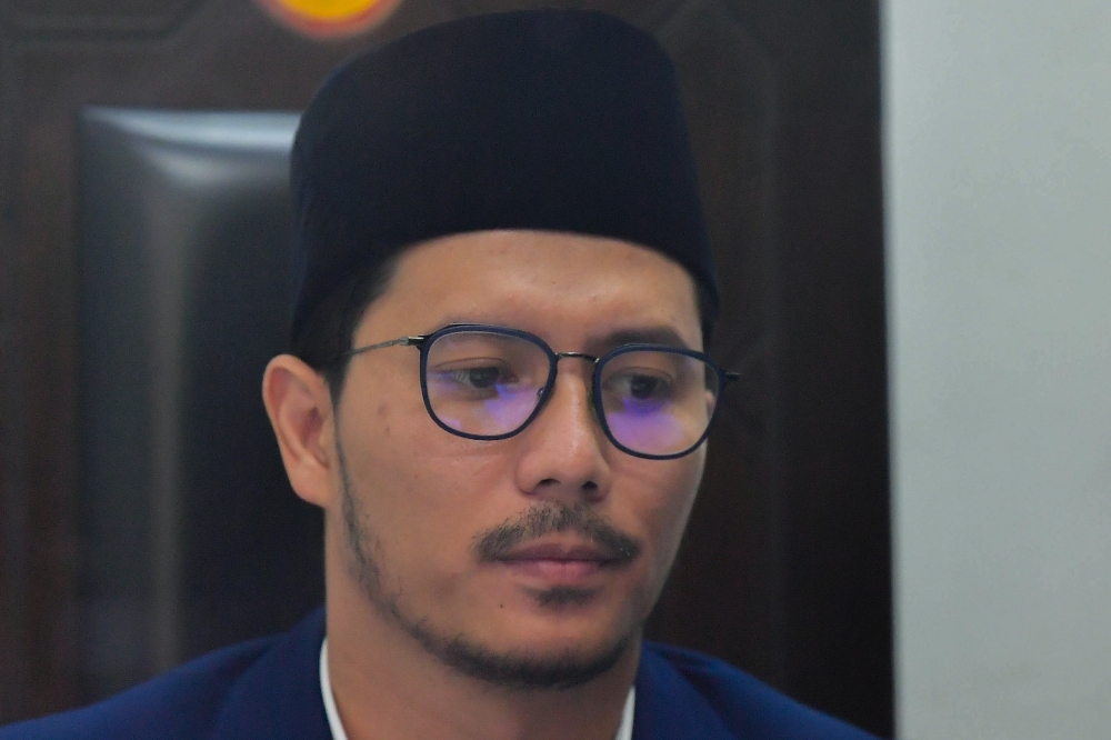 Fattah Amin has denied Fazura's accusations of infidelity and him neglecting his responsibilities to his family. — Picture from Bernama