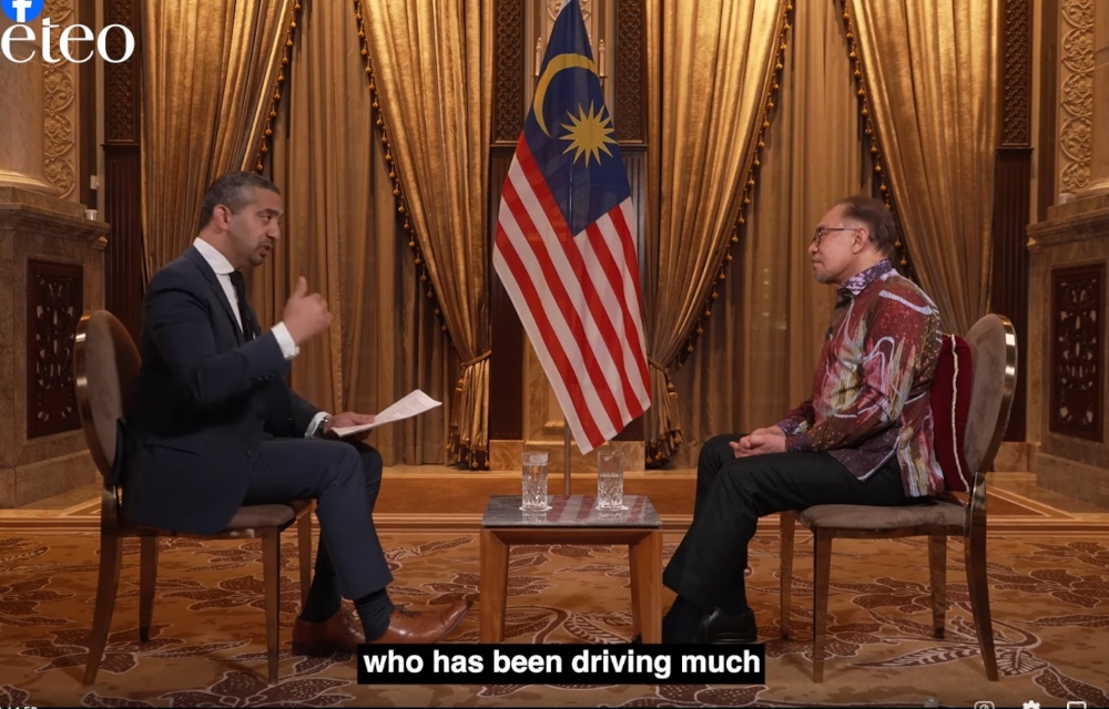 Prime Minister Datuk Seri Anwar Ibrahim speaks with US-based broadcaster Mehdi Hasan on news website Zeteo recently. — Screengrab from Facebook/Mehdi Hasan 