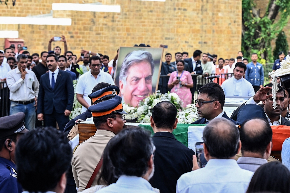 Indian industrialist Ratan Tata's mortal remains are being carried for a public homage at the National Centre for the Performing Arts (NCPA) ahead of its cremation in Mumbai on October 10, 2024. — AFP pic
