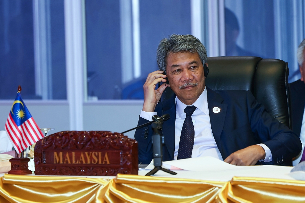 Mohamad said that Asean must be preserved as a unified entity, emphasising the importance of Asean Centrality. — Bernama pic