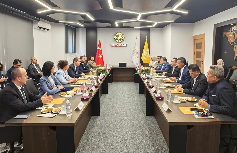 Minister of Science, Technology, and Innovation Chang Lih Kang said Malaysia and Turkiye are exploring potential collaboration in the field of green and alternative energy. — Picture via Facebook/Chang Lih Kan