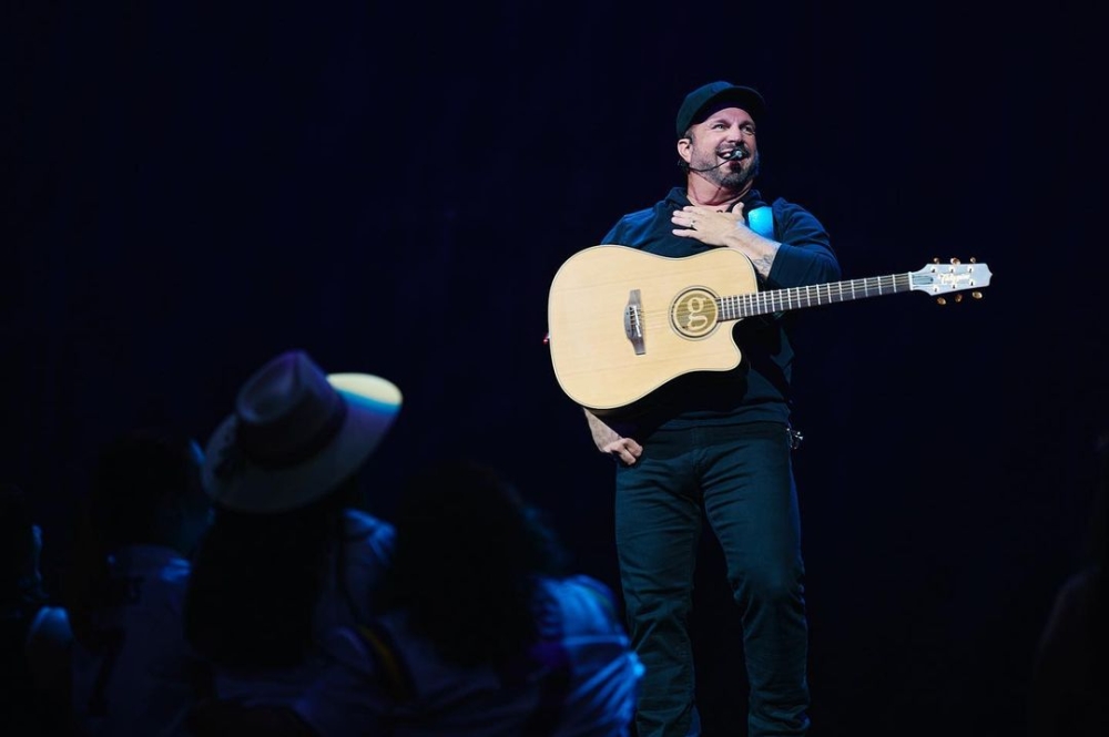 Brooks has branded the sexual assault claims as an attempt to extort him after not giving into demands from a former employee. — Picture from Instagram/GarthBrooks