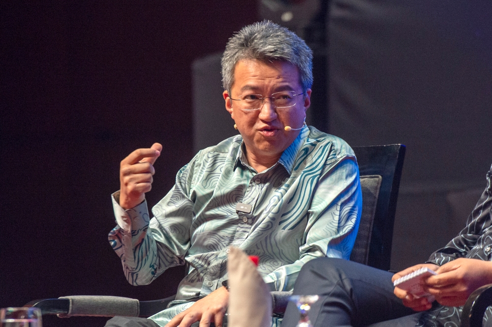 Deputy Minister of Investment, Trade and Industry Liew Chin Tong said the government is looking at having a clear scorecard focused on high-quality investments and incentives to align with the National Investment Aspirations and New Industrial Master Plan. — Picture by Shafwan Zaidon