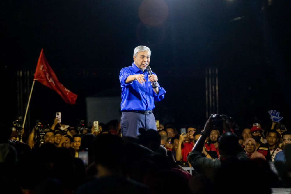 Barisan Nasional chairman Datuk Seri Ahmad Zahid Hamidi said BN has the potential to secure more seats in the 16th General Election (GE16) if the coalition can set aside trivial and petty issues. — Picture Firdaus Latif