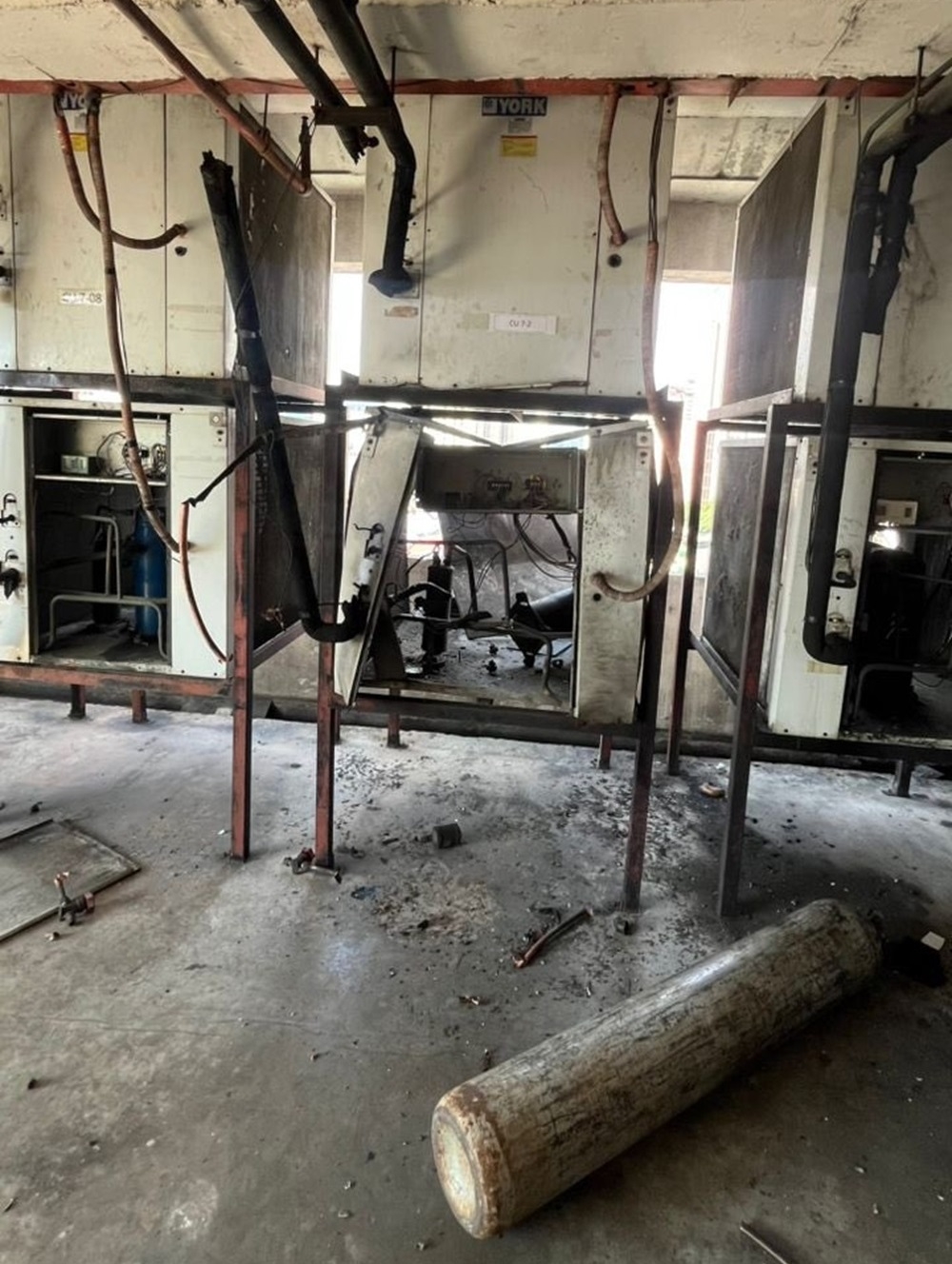 KL Fire Dept: Gas explosion during air-conditioner refill leaves three men injured at Chow Kit shopping complex KL Fire Dept: Gas explosion during air-conditioner refill leaves three men injured at Chow Kit shopping complex