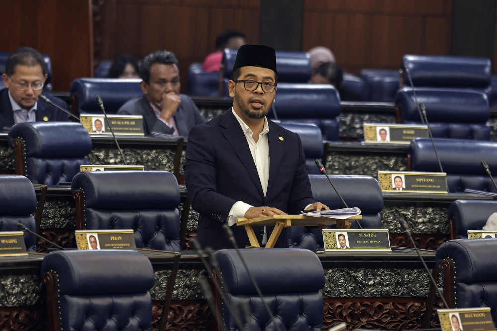 Deputy Minister in the Prime Minister’s Department (Religious Affairs) Dr Zulkifli Hasan said the Department of Islamic Development Malaysia (Jakim) presented a study during the recent National Council for Islamic Religious Affairs Muzakarah Committee meeting, weighing and deciding on legal opinions related to GISBH. — Bernama pic