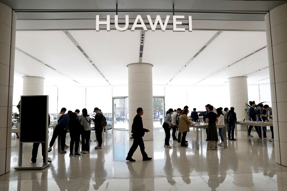 The contrasting performances follow Huawei’s comeback last year in the premium segment with its Mate 60 series, featuring what analysts said is a domestically produced chip. — Reuters pic
