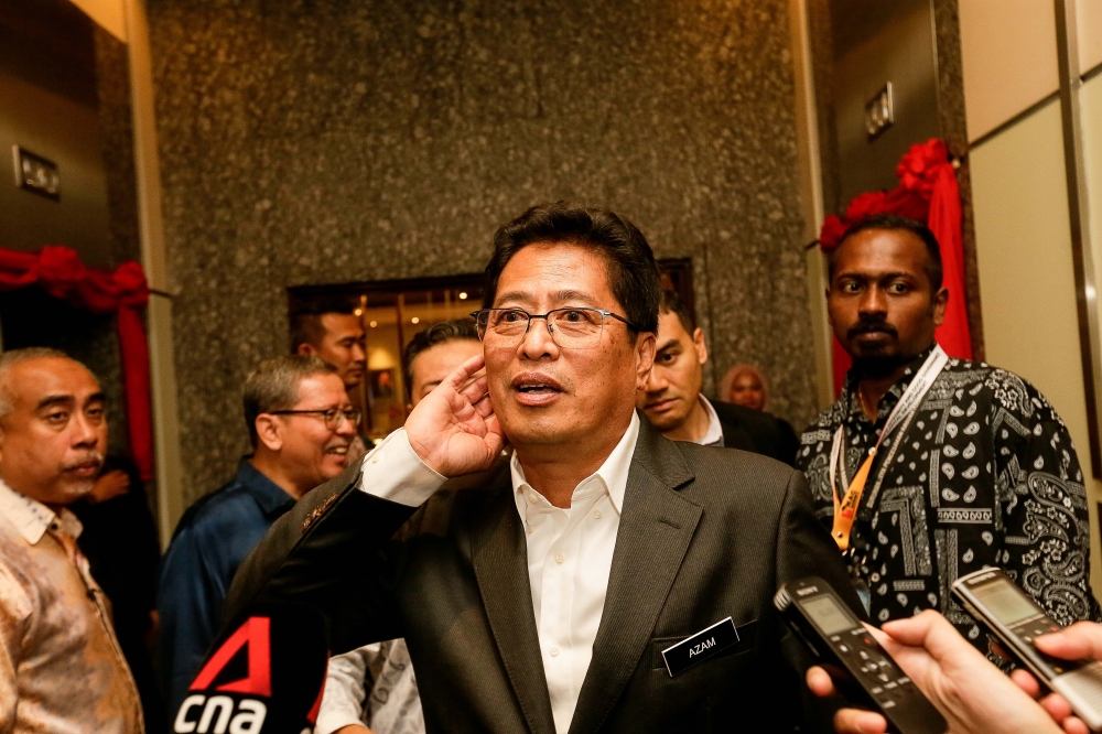 Azam said only 49 out of the 156 local councils in Malaysia have set up integrity units as required by law to prove their commitment to fighting corruption. — Picture by Sayuti Zainudin