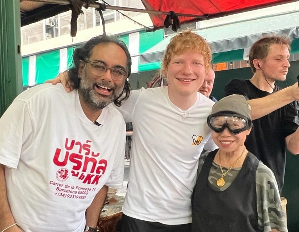 (From left) Indian chef Gaggan, English singer-songwriter Ed Sheeran and Thai street food chef Supinya Junsuta, better known as Jay Fai, pose for a picture at her restaurant. — Picture via Instagram/jayfaibangkok