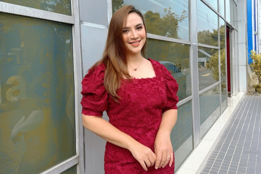 Diana Danielle has two children, Muhammad, 11, and Nur Aurora, nine, from the marriage with Farid Kamil. — Picture from Instagram/Diana Danielle