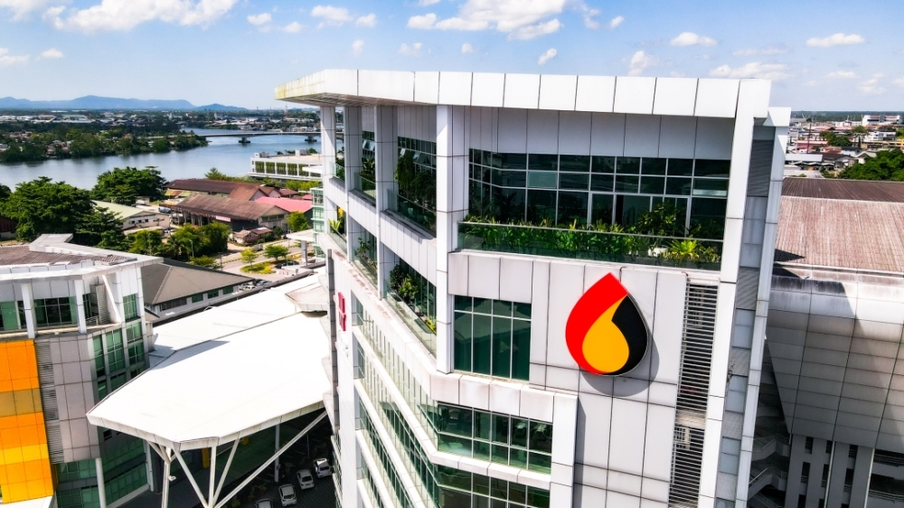 Hamid said Petros is now participating in 19 production-sharing contracts in collaboration with major oil players from several countries. — The Borneo Post pic