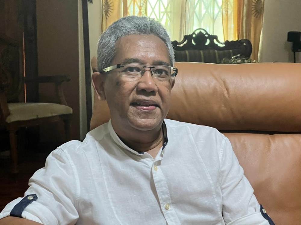 Taman Melawati Residents Association chairman Azhari Abdul Taharim said the recent landslide on Oct 15 serves as a stark reminder for authorities to halt approvals for hillside developments.