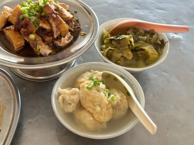 Old is gold at Ampang’s Jin Ji Xiang Restaurant where you can dine on chunky ‘yong tau foo’, poached chicken, braised duck and more 