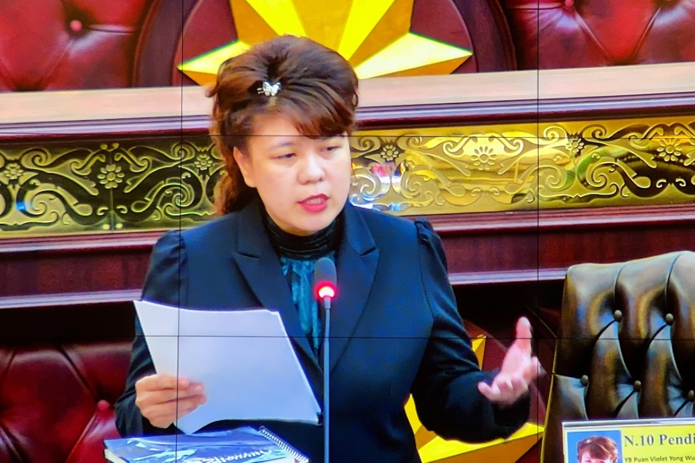 Yong said financial track records should have disqualified the companies according to Sarawak Metro’s own criteria. — Photo by Roystein Emmor