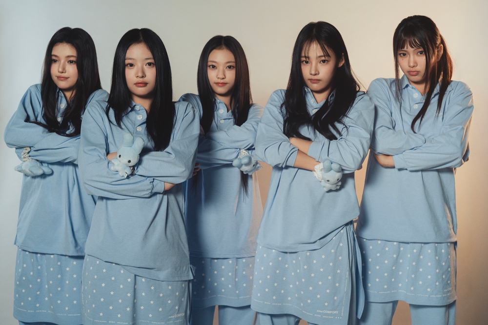 NewJeans members reassured their fans after delivering an ultimatum to their agency, ADOR, threatening to terminate their exclusive contracts unless certain demands were met. — Picture via X/NewJeans_ADOR