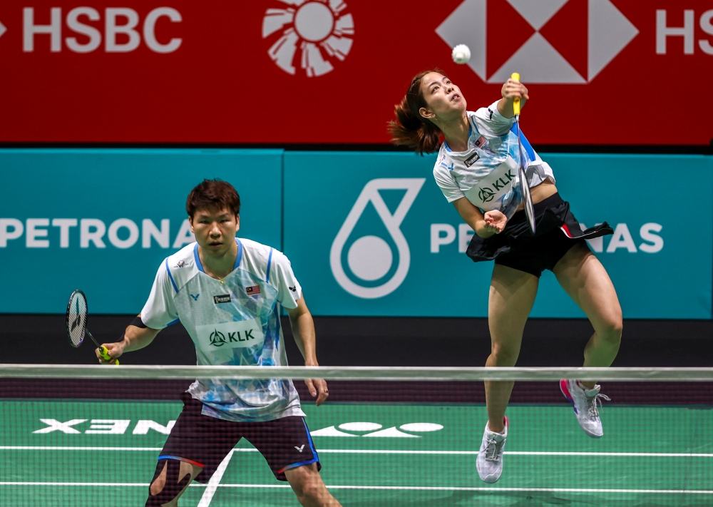 Goh Soon Huat and Shevon Lai Jemie power into Japan Masters semis with dominant win.— Bernama pic