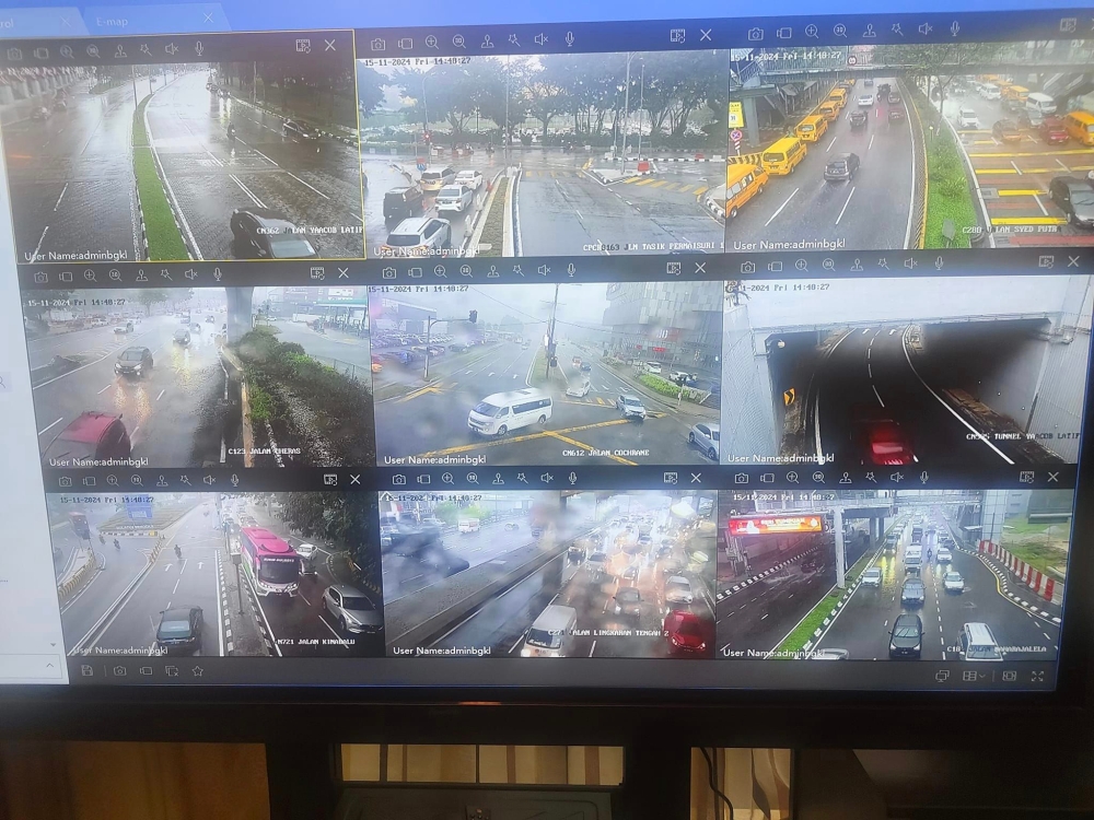 Some of the roads in the city centre during heavy rain this afternoon. — Picture from Facebook/Dewan Bandaraya Kuala Lumpur 