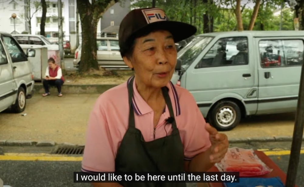 Lim Yang Jun is a poignant brief story of pasar malams, the people who trade and frequent them, and their memories. — YouTube screenshot