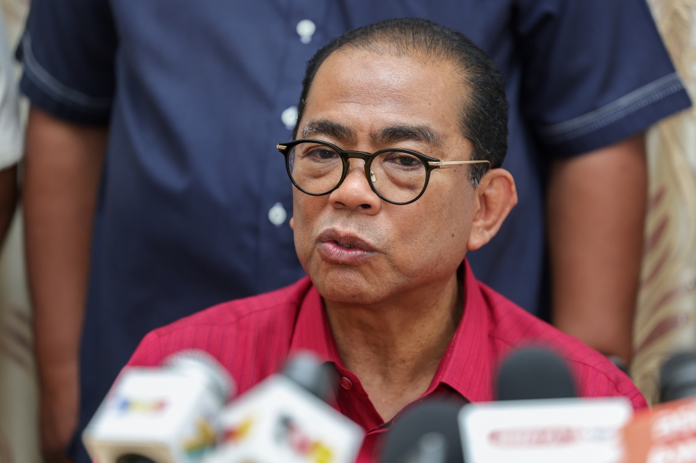 Defence Minister Datuk Seri Mohamed Khaled Nordin emphasised that Malaysia prioritises diplomacy, engaging in discussions and negotiations to address challenges arising from overlapping claims. — Bernama pic