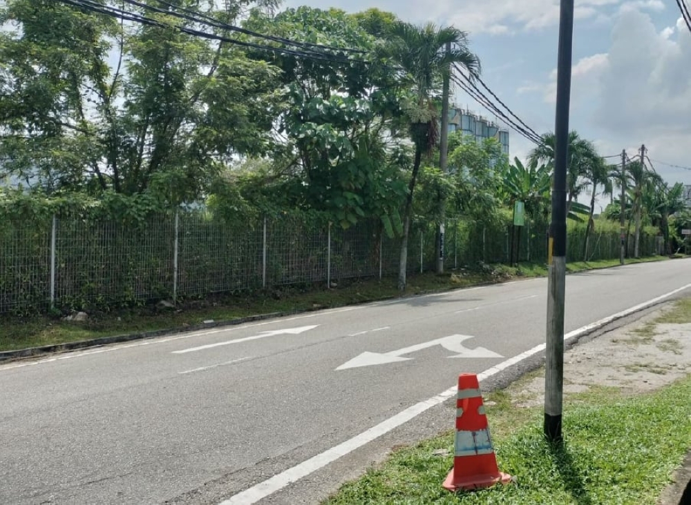 A 10-year-old girl is in critical condition following a hit-and-run accident in Kuang, Selangor, on Saturday evening. — Picture courtesy of the police