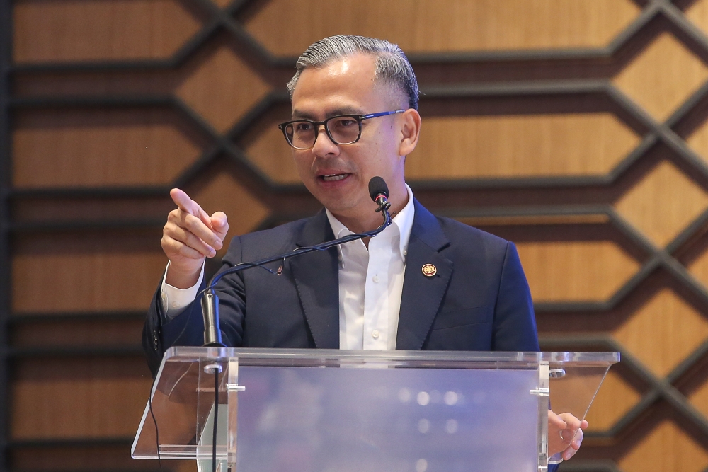 All paid their own way on PM Anwar’s foreign trips, Fahmi clarifies ...