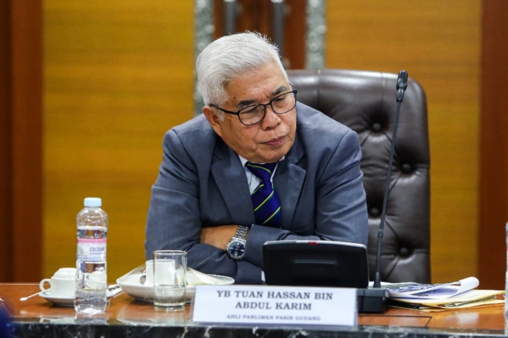 Pasir Gudang MP Hassan Karim had criticised Putrajaya for awarding the second 5G network to U Mobile. — Picture from Facebook/Hassan Karim