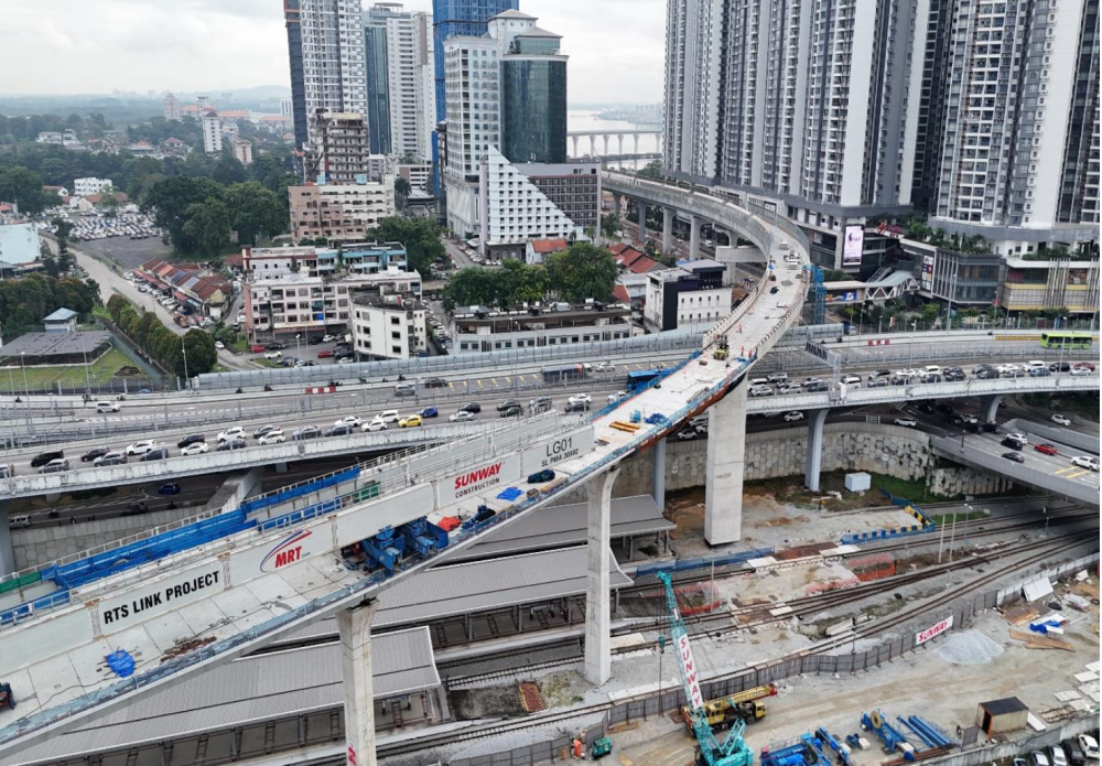 An undated photograph shows work on a terrestrial viaduct along Jalan Tun Abdul Razak in Johor Baru, Johor, for the Rapid Transit System (RTS) Link Project. — Picture from MRT Corp