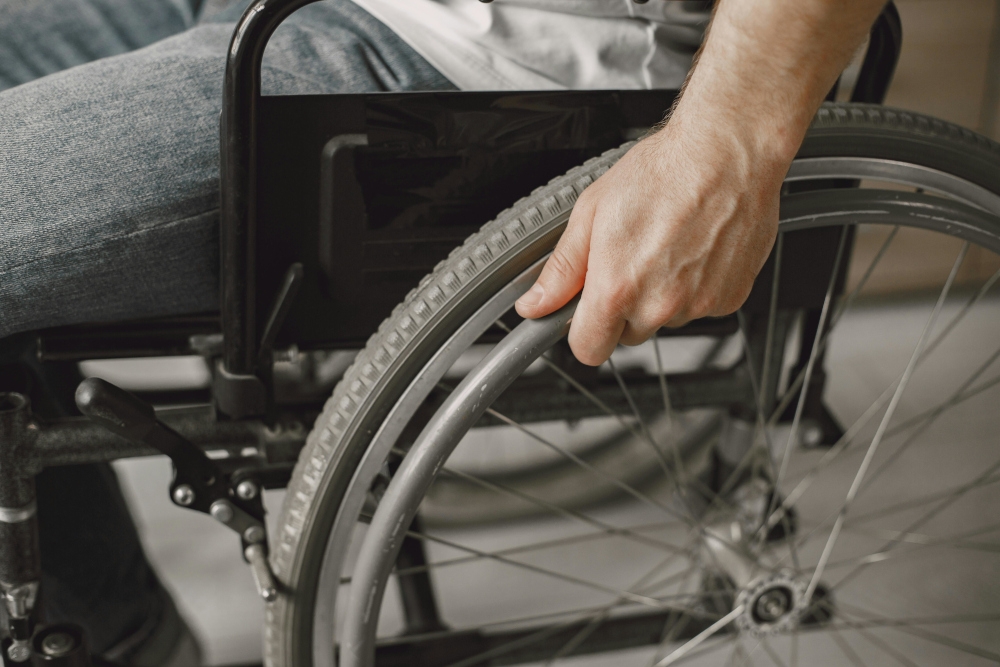 The new technique is intended for people with spinal cord injuries where the connection between their brain and spinal cord has not been totally severed, and who still have some movement in their legs. — Picture from pexels.com