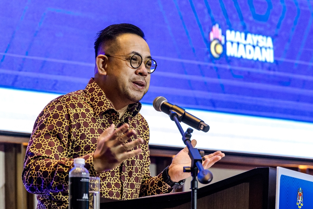 Human Resources Minister Steven Sim today announced that the government will provide additional tax deductions to companies adopting flexible work arrangements. — Picture By Firdaus Latif