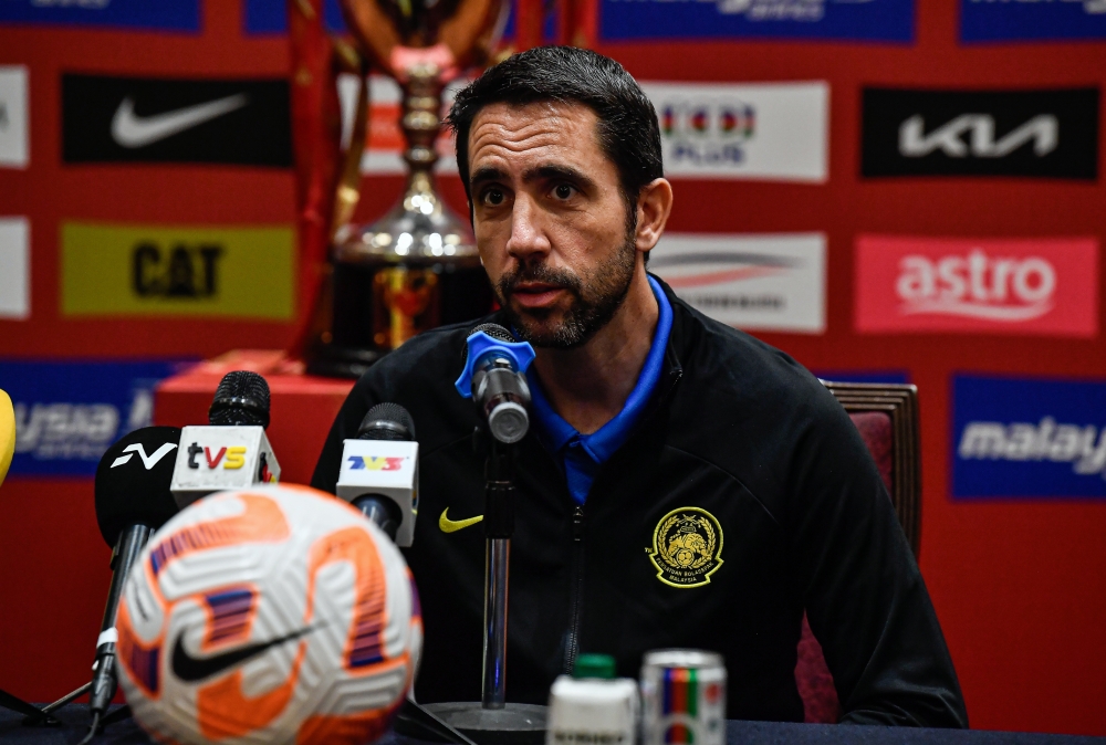 Harimau Malaya head coach Pau Marti Vicente was appointed to handle the squad in August after South Korean Kim Pan-gon resigned in July. — Bernama pic