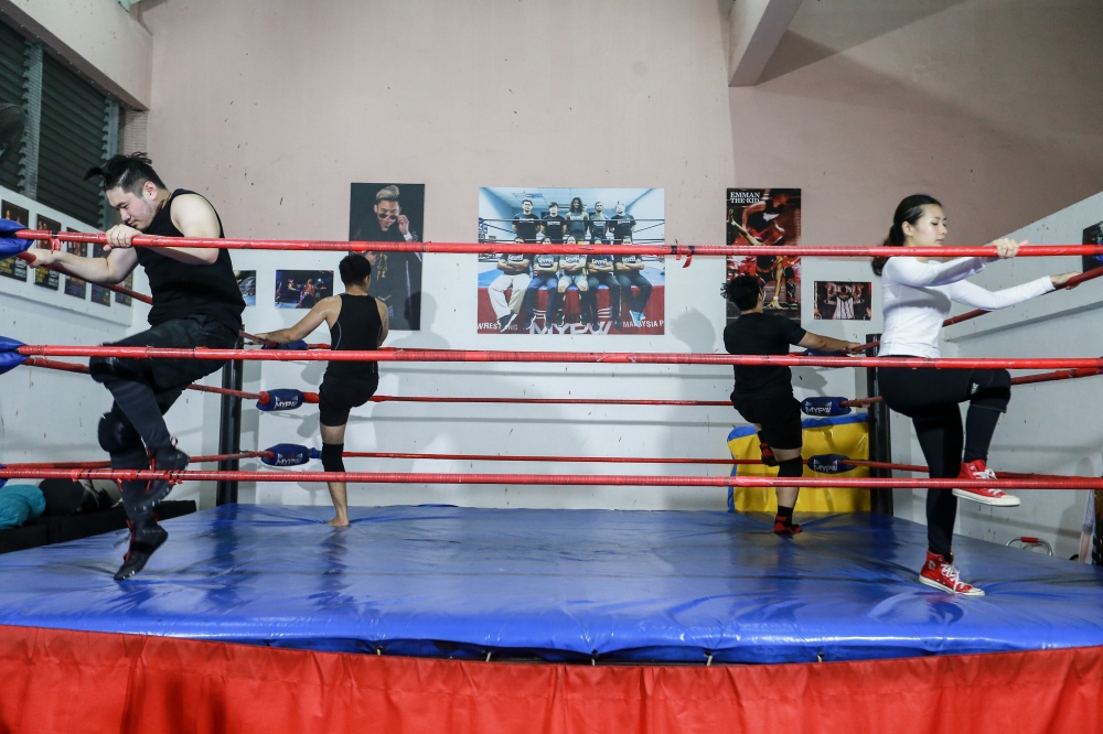 MYPW helps turn Pro wrestling dreams into reality. — Picture by Sayuti Zanudin