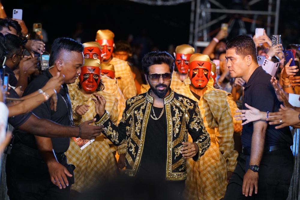 GV Prakash makes a powerful entrance with the iconic Aayirathil Oruvan original soundtrack, setting the stage ablaze from the very first note. — Picture courtesy DMY Creation