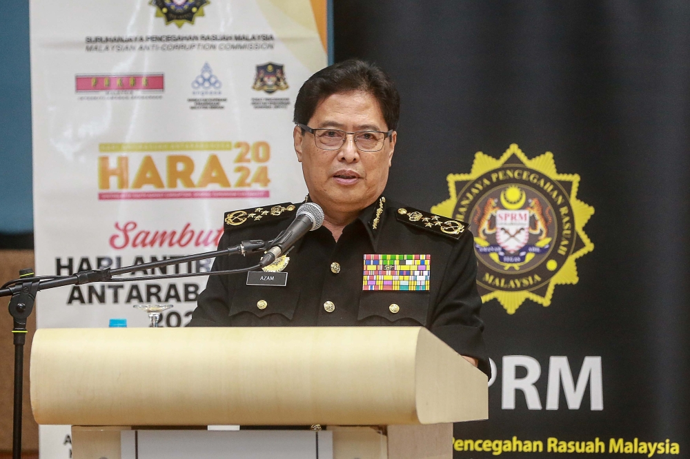 MACC Chief Commissioner Tan Sri Azam Baki said as of today, the informant has refused to provide any evidence, as the informant is still seeking immunity from prosecution in exchange for his testimony. — Picture by Sayuti Zainudin 