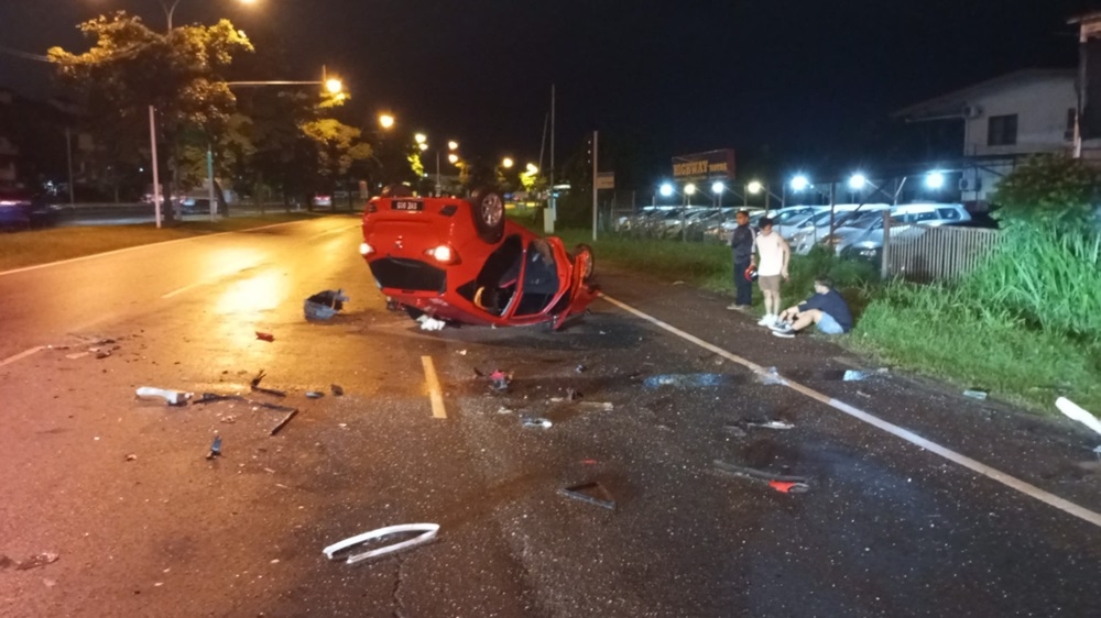 Mother killed, daughter and two others injured as car loses control ...