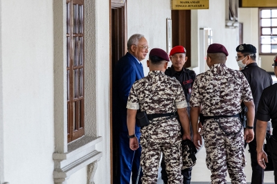 Najib says he’s almost like modern-day Robin Hood; was deceived by 1MDB mastermind Jho Low 