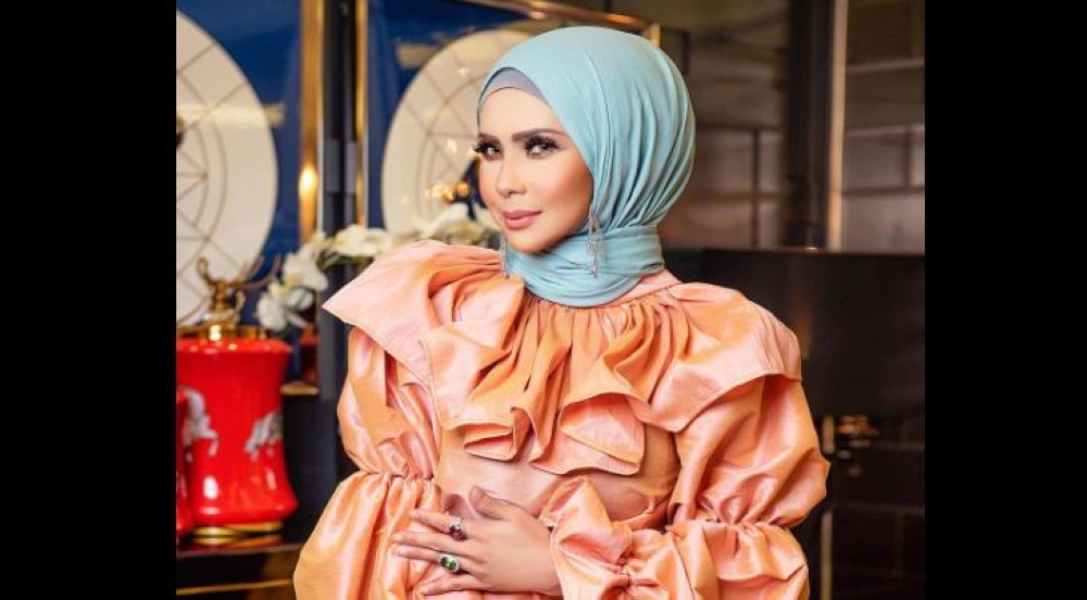 Majlis Amanah Rakyat (Mara) is currently in the process of filing for bankruptcy against actress Rozita Che Wan. — Picture via Facebook