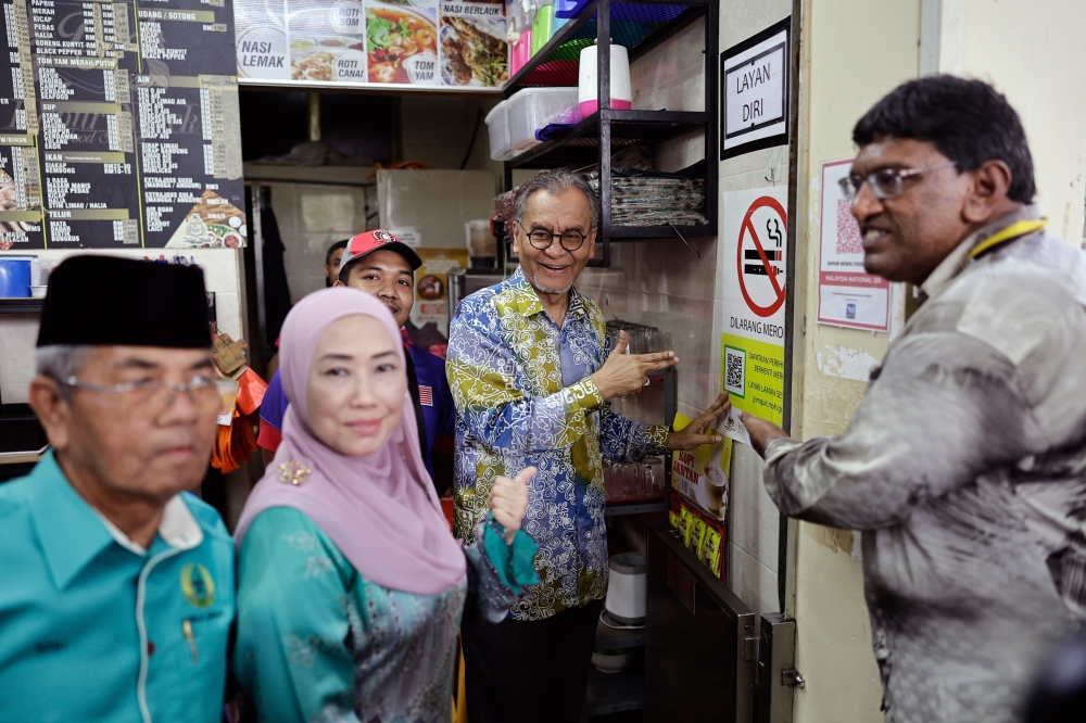 Health Minister Datuk Seri Dzulkefly Ahmad said the majority of offences — 5,271 notices — fell under Section 16(2) for smoking in prohibited areas. — Bernama pic 