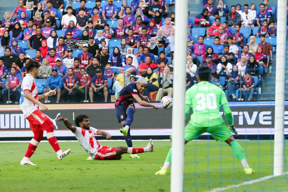 JDT's Bergson Gustavo Silveira Da Silva (second from right) taking a shot against Kuala Lumpur City FC. — Bernama