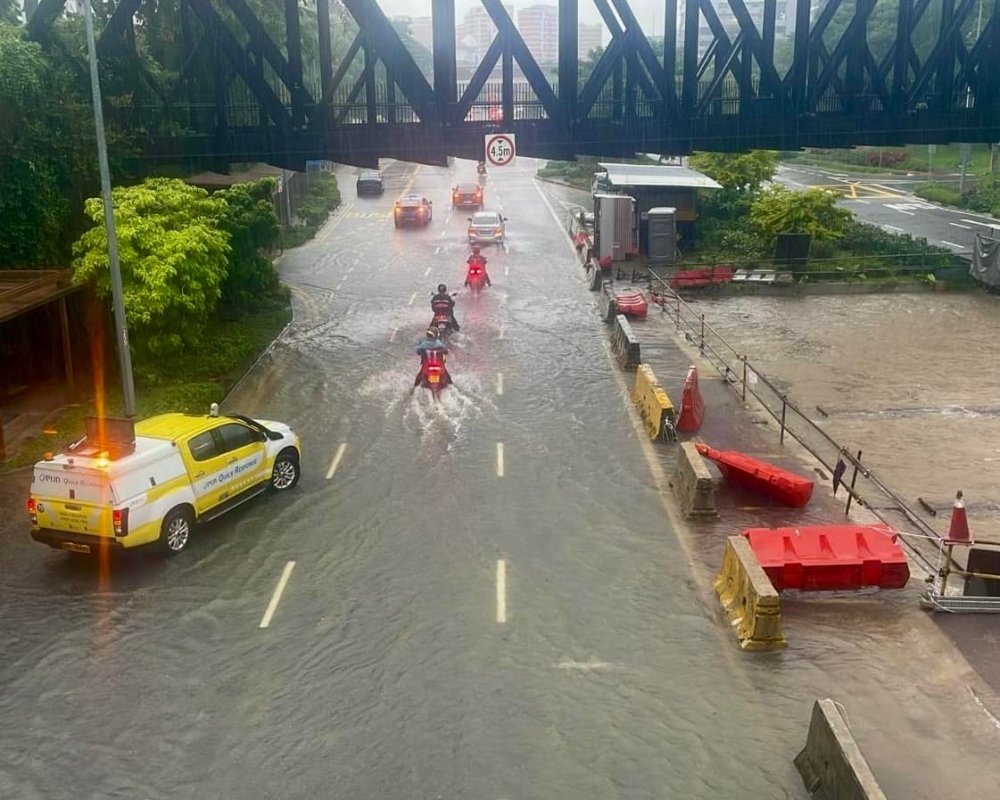 Singapore’s national water agency PUB confirmed the flash floods receded within 20 minutes. — Picture via Facebook