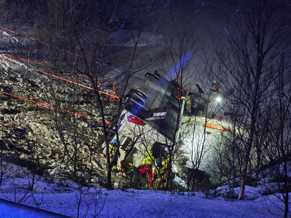 This photograph shows an overturned bus near Hadsel, on December 26, 2024. — AFP pic